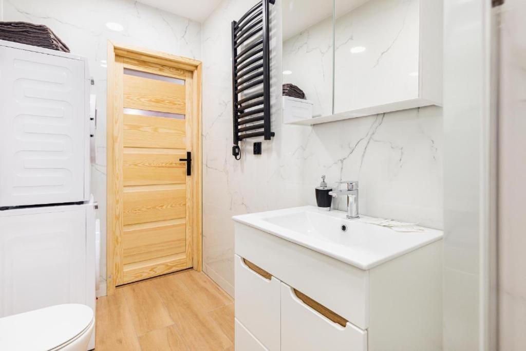 Bm Apartamenty Waly Chrobrego Radogoska Parking Free Szczecin Exterior photo